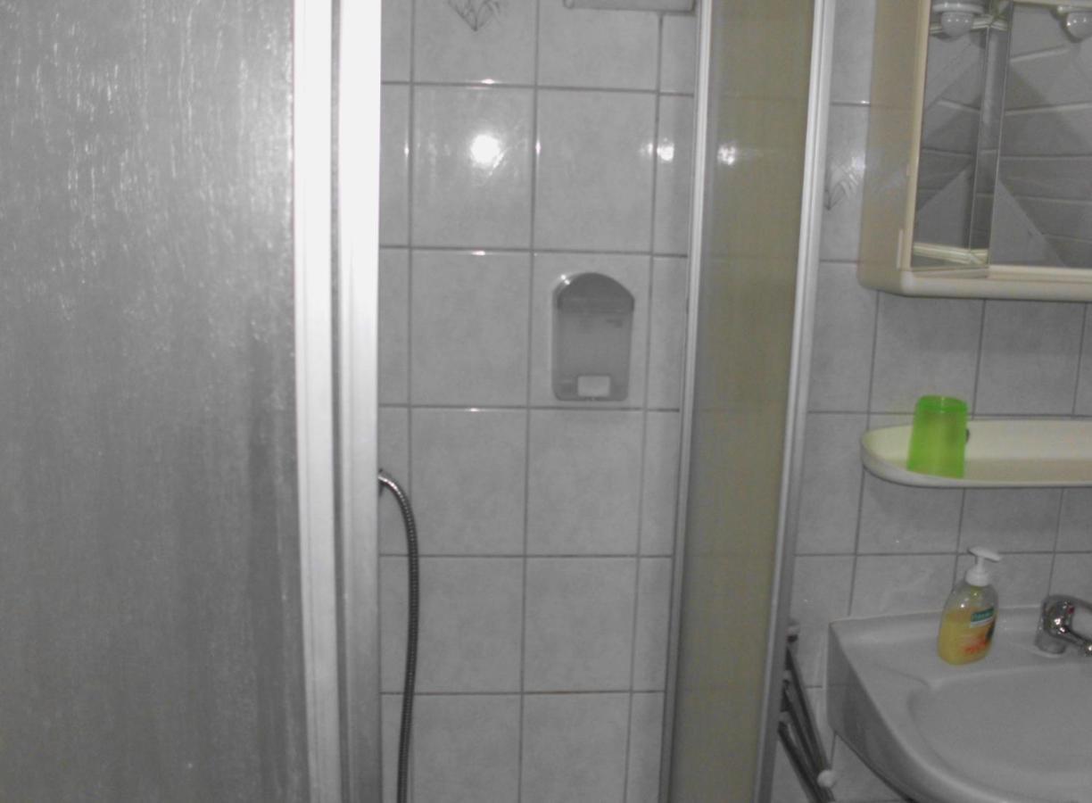 Lovely Apartment 2 Et Inkl Parkplatz Nach Verfuegbarkeit Essen Exterior photo